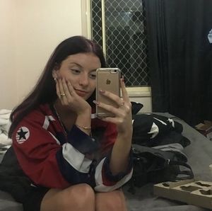 Meet your Posher, Izzy